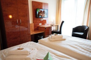 Habitación doble | Sistema de insonorización, wifi gratis, ropa de cama