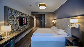 1 bedroom, hypo-allergenic bedding, minibar, in-room safe