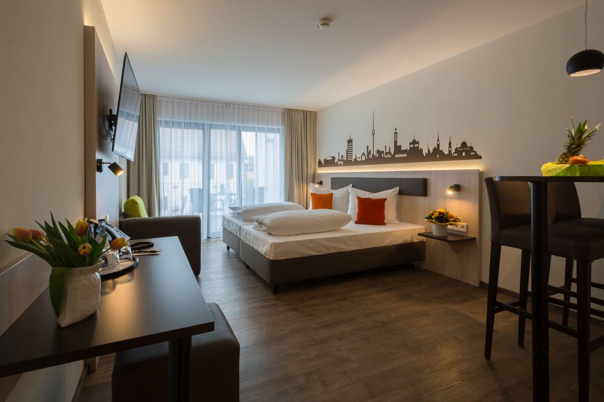 individually decorated, individually furnished, desk, laptop workspace