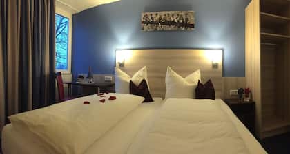 Motel 44