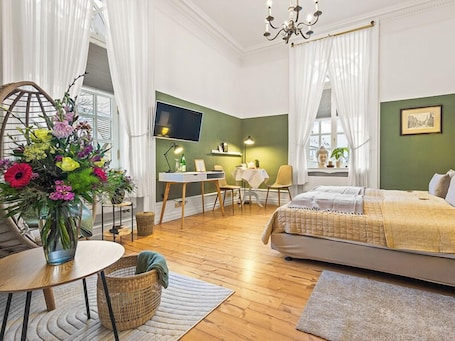 Classic Double Room | Premium bedding, individually furnished, desk, cribs/infant beds