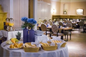 Banquet hall - Burghotel Haselünne (Haseluenne)