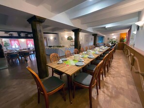 Free daily buffet breakfast  - Brauhaus Wiesenmühle (Fulda)