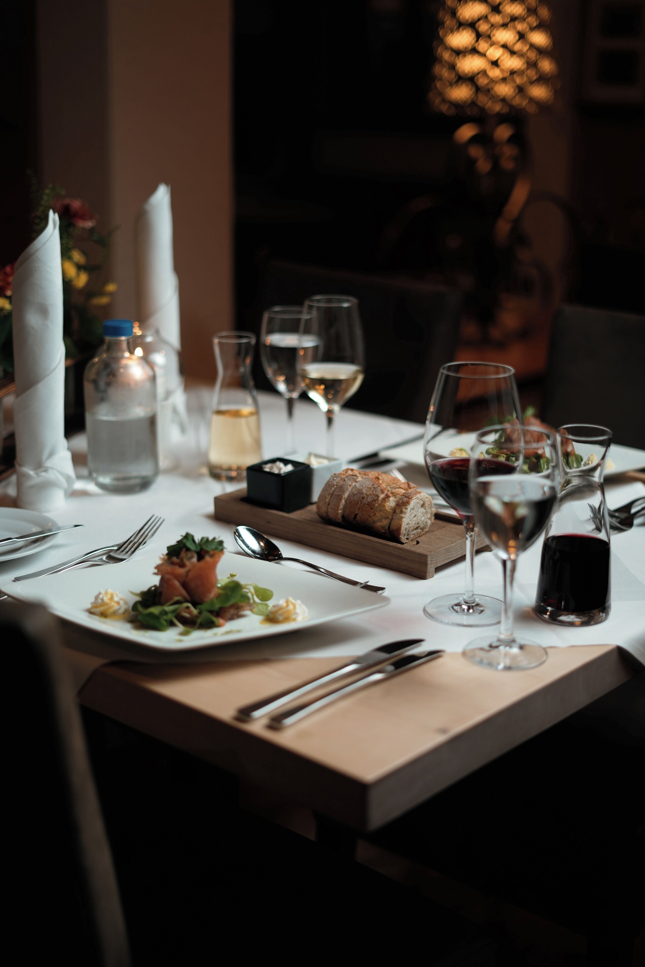 breakfast, lunch, dinner served; al fresco dining