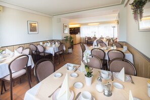 Dagelijks ontbijtbuffet inbegrepen