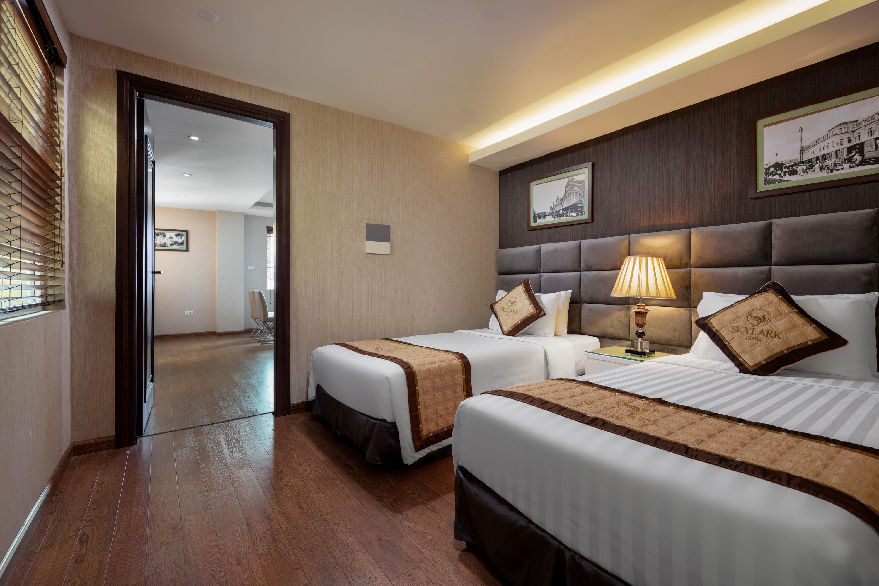 superior suite, 2 bedrooms | 1 bedroom, minibar, in-room safe, desk