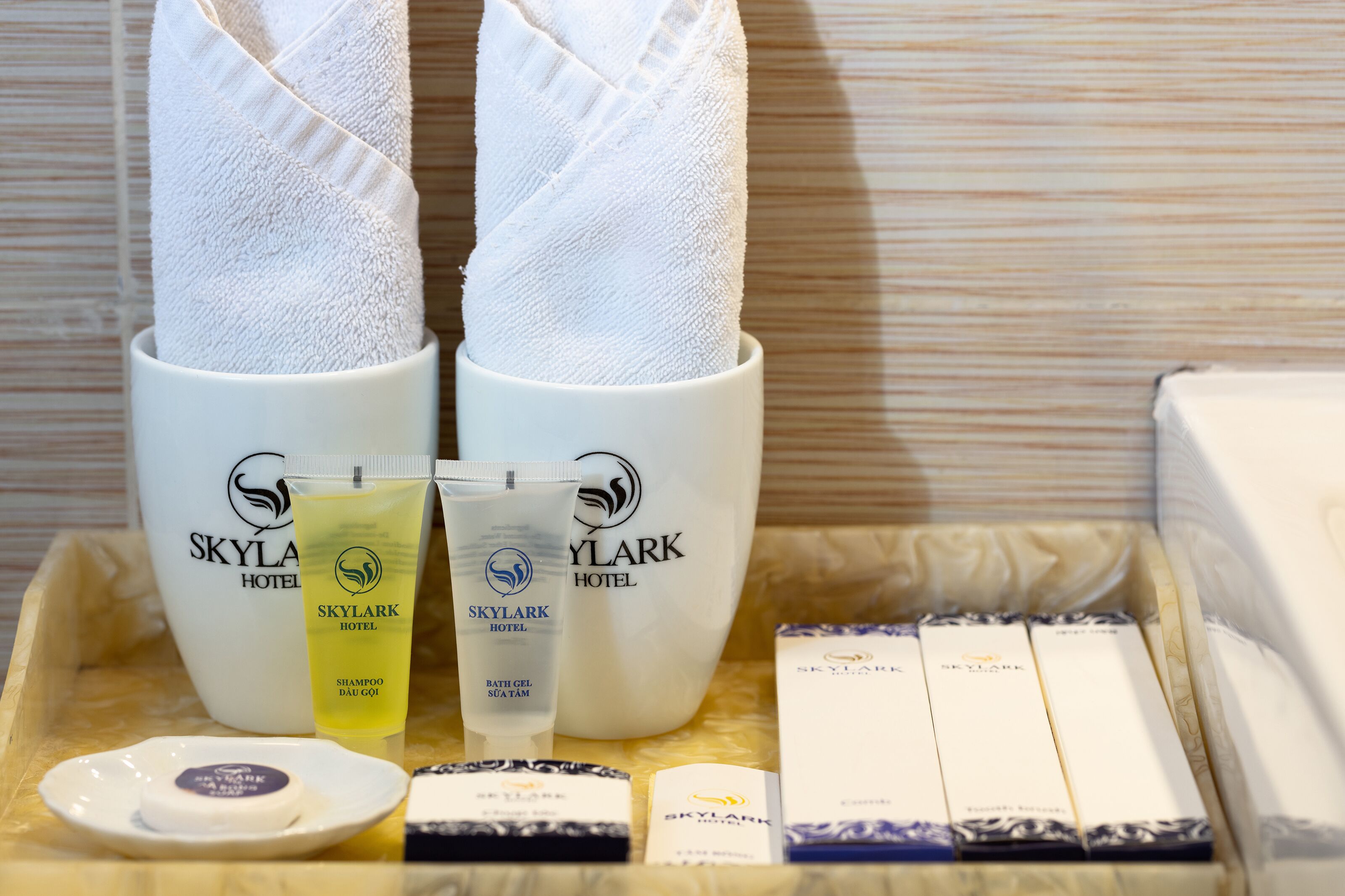 rainfall showerhead, free toiletries, hair dryer, slippers