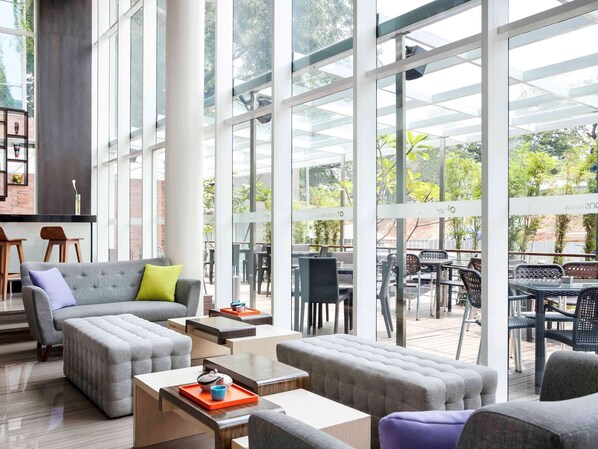 2 Restaurants, Frühstück, Mittagessen, Abendessen, internationale Küche