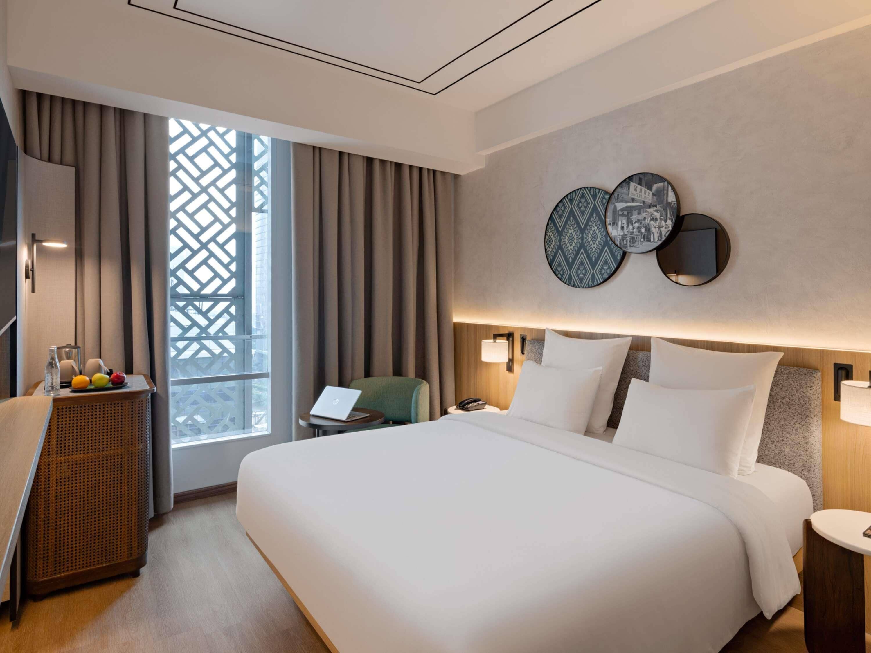 Superior Room, 1 Double Bed | Premium bedding, in-room safe, desk, soundproofing