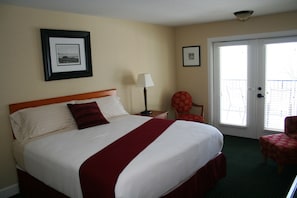 Standard Room, 1 King Bed, Refrigerator & Microwave, Lake View