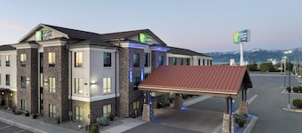 Holiday Inn Express Hotel & Suites Belgrade by IHG