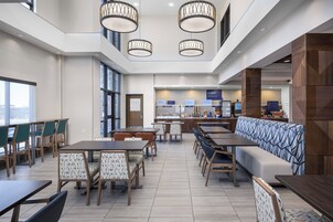 Free daily full breakfast 