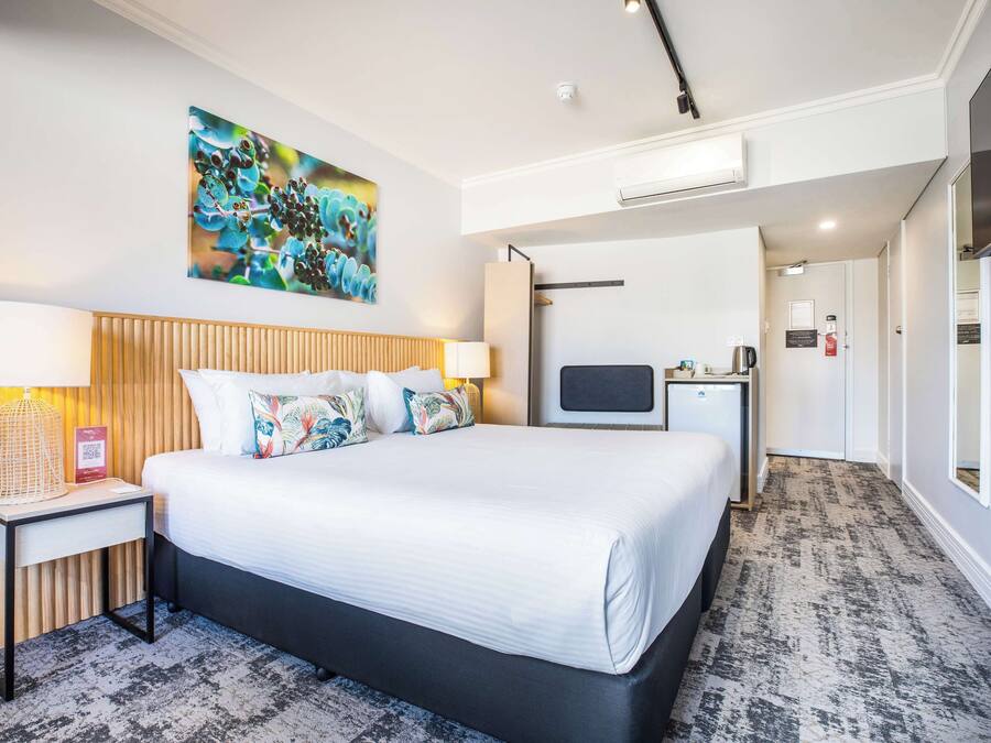 Iron/ironing board, cots/infant beds, free WiFi, bed sheets