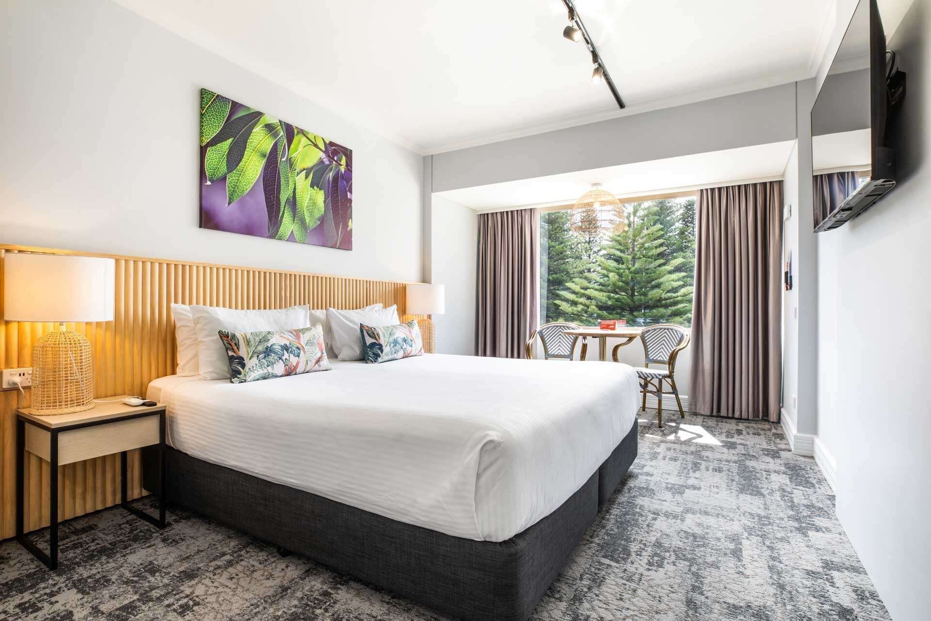 Ferros/tábuas de passar roupa, berços (sobretaxa), Wi-Fi de cortesia