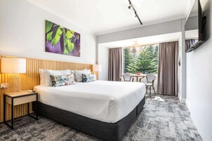 Tabla de planchar con plancha, cunas (de pago), wifi gratis