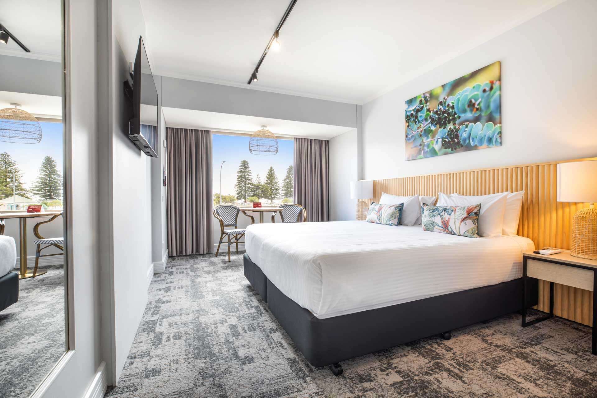 1 bedroom, iron/ironing board, cots/infant beds, free wifi