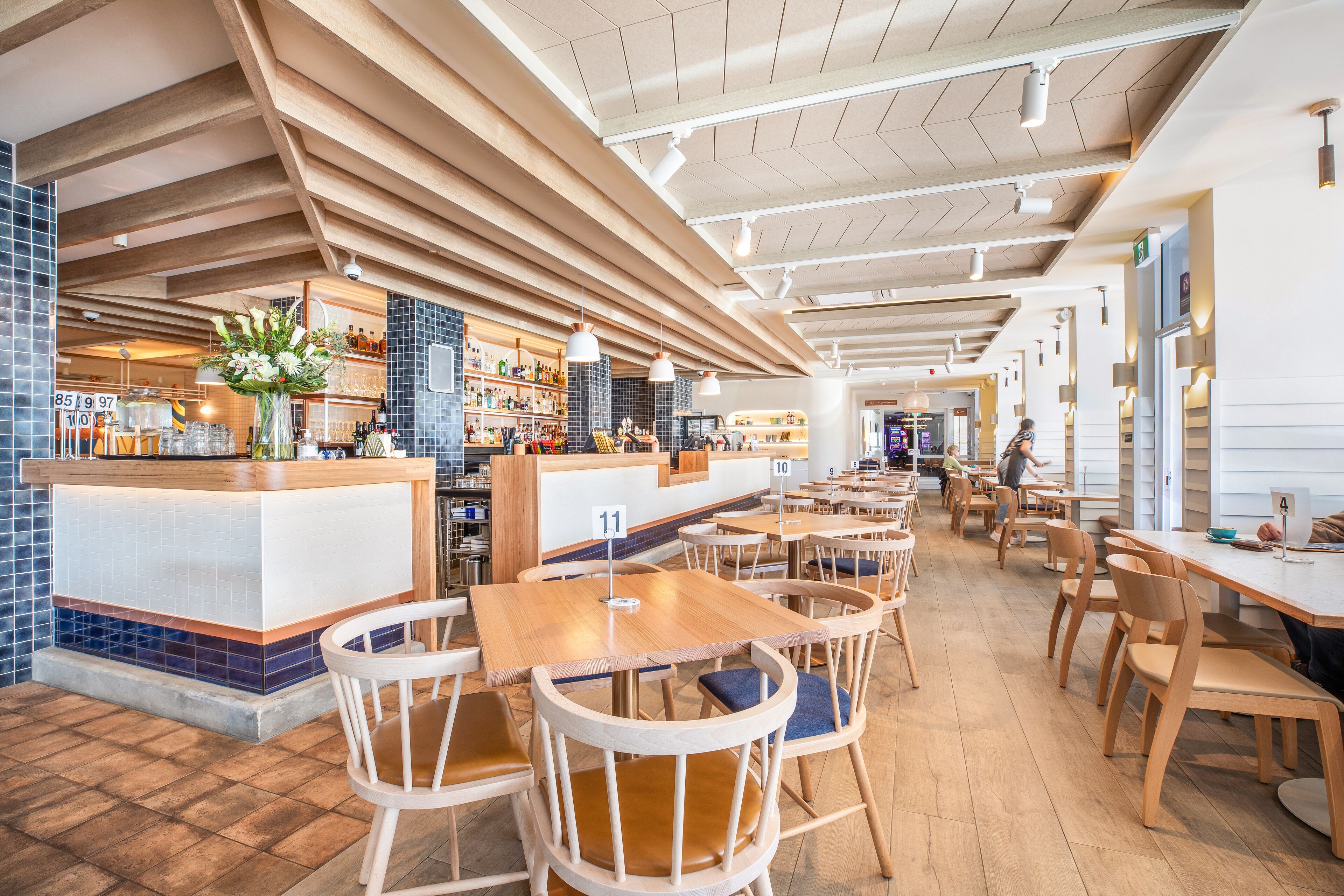 breakfast, lunch and dinner served