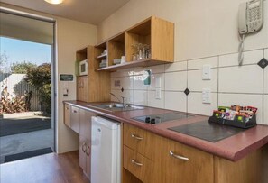 Appartement, 2 chambres, rez-de-chaussée | Coin cuisine privé