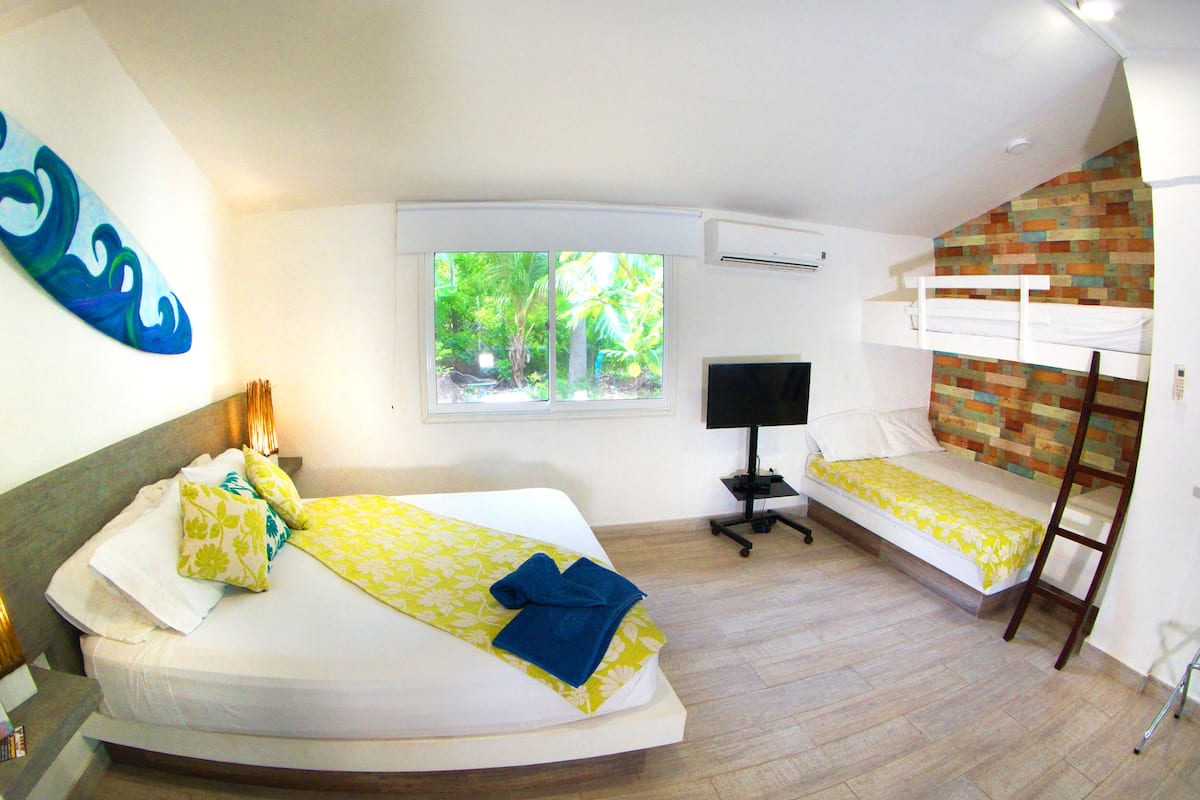 Superior Studio, Garden View | 5 bedrooms, Egyptian cotton sheets, hypo-allergenic bedding, down duvets