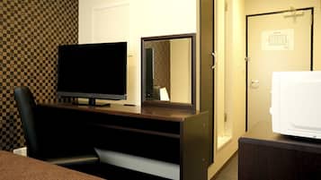 Desk, iron/ironing board, free WiFi