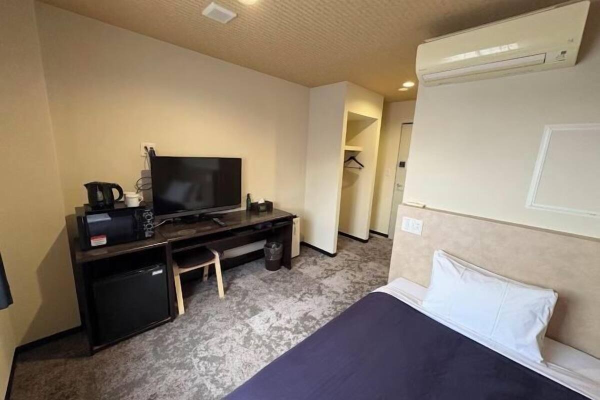 Desk, iron/ironing board, free WiFi