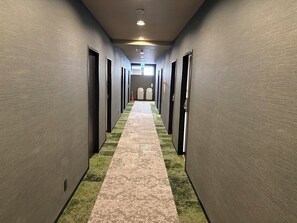 Hallway - HOTEL LiVEMAX Himeji Ekimae (Himeji)