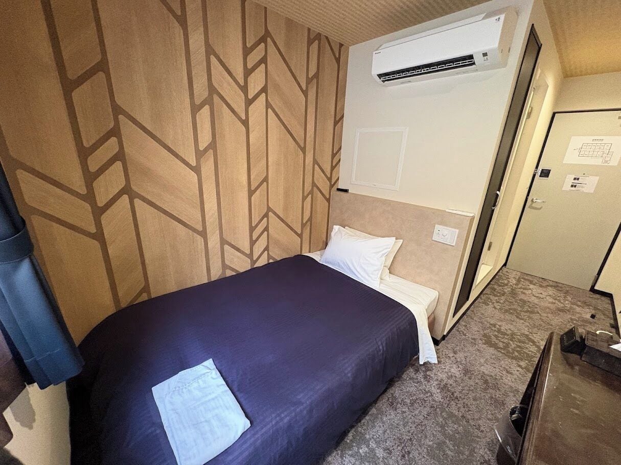 办公桌、熨斗/熨板、免费 WiFi