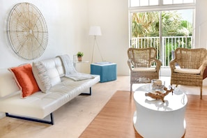 Loft, 1 habitación | Caja de seguridad en la habitación, escritorio, wifi y ropa de cama