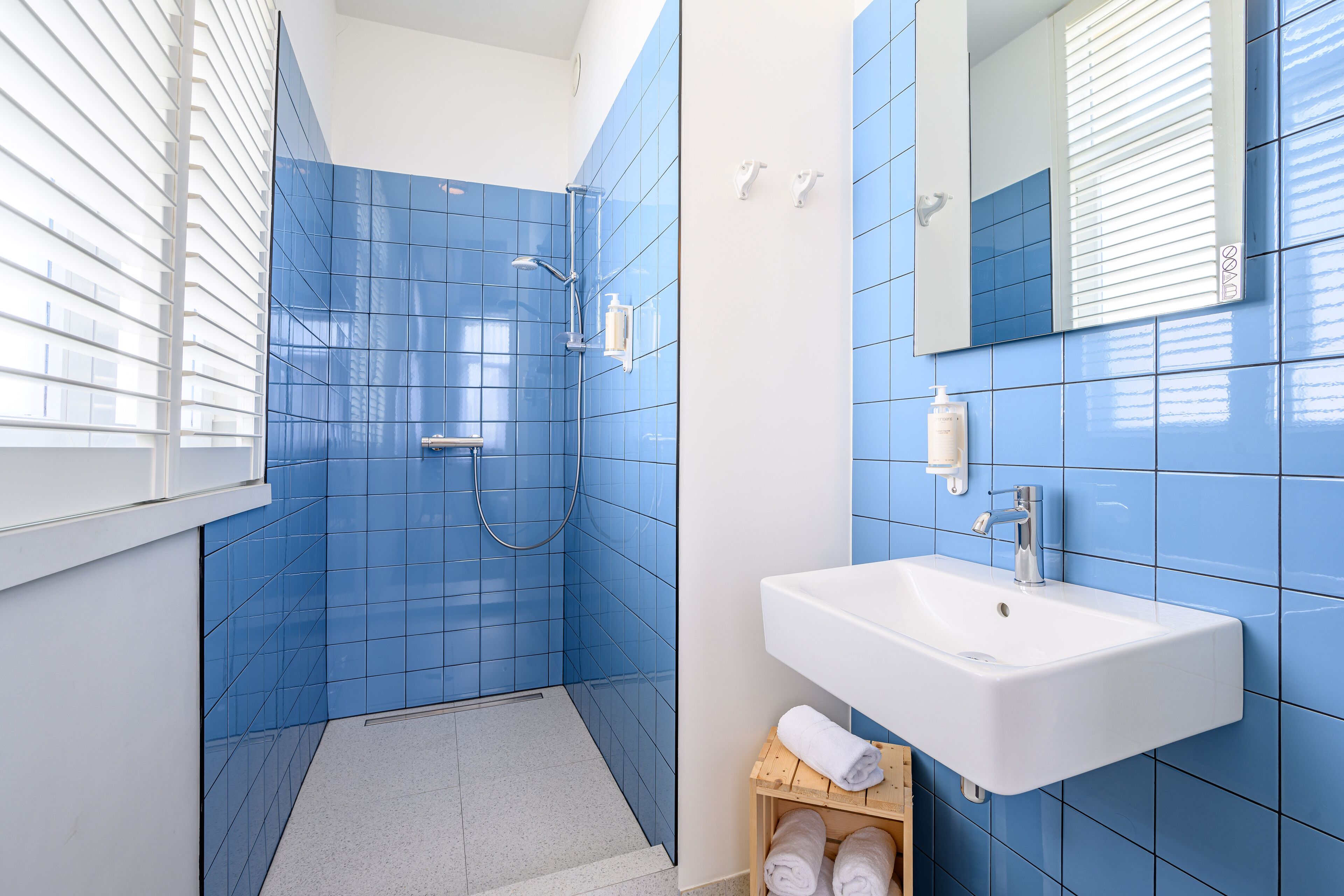 double room, terrace (view room) | bathroom shower