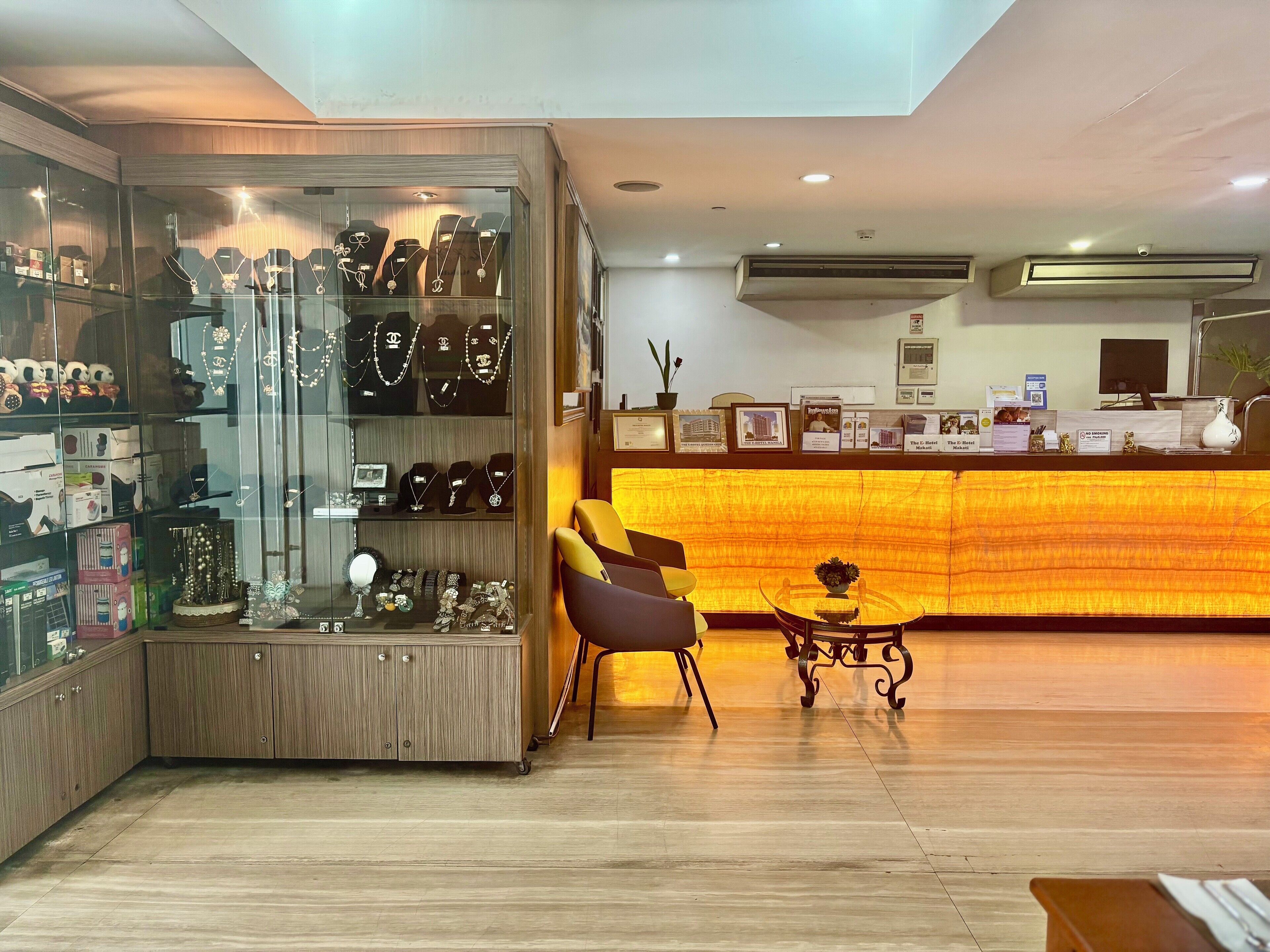 Breakfast, lunch, dinner served; Californian cuisine 