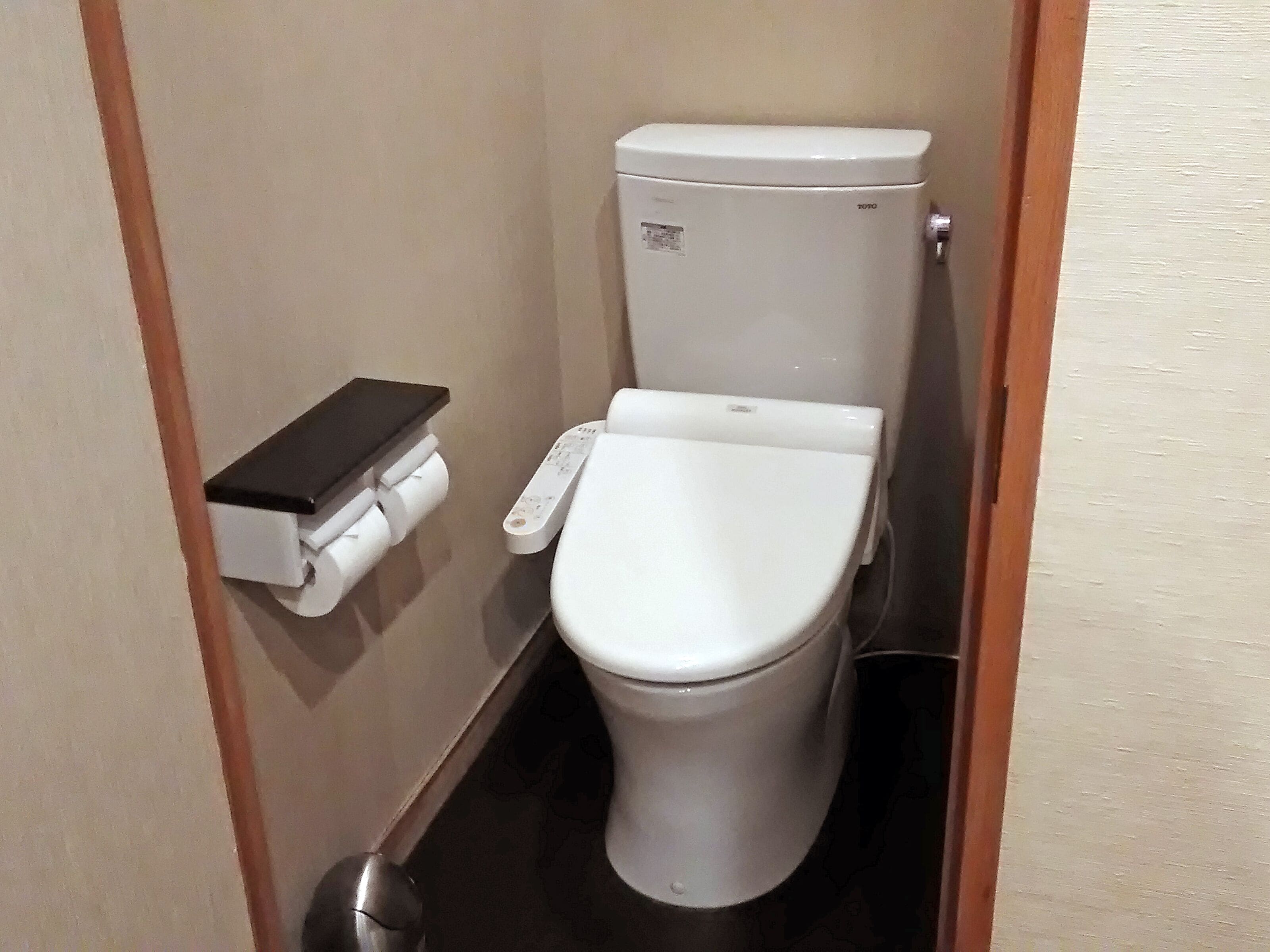 free toiletries, hair dryer, bidet, towels