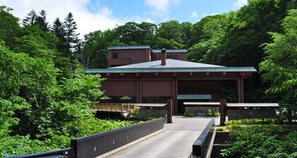 Niseko Konbu Onsen Tsuruga Besso Moku No Sho
