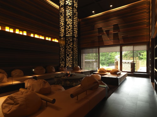 Niseko Konbu Onsen Tsuruga Besso Moku No Sho