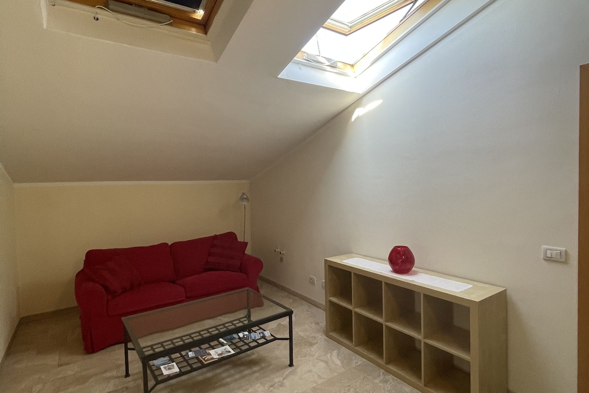 family room | living area | 32-inch lcd tv with digital channels, tv