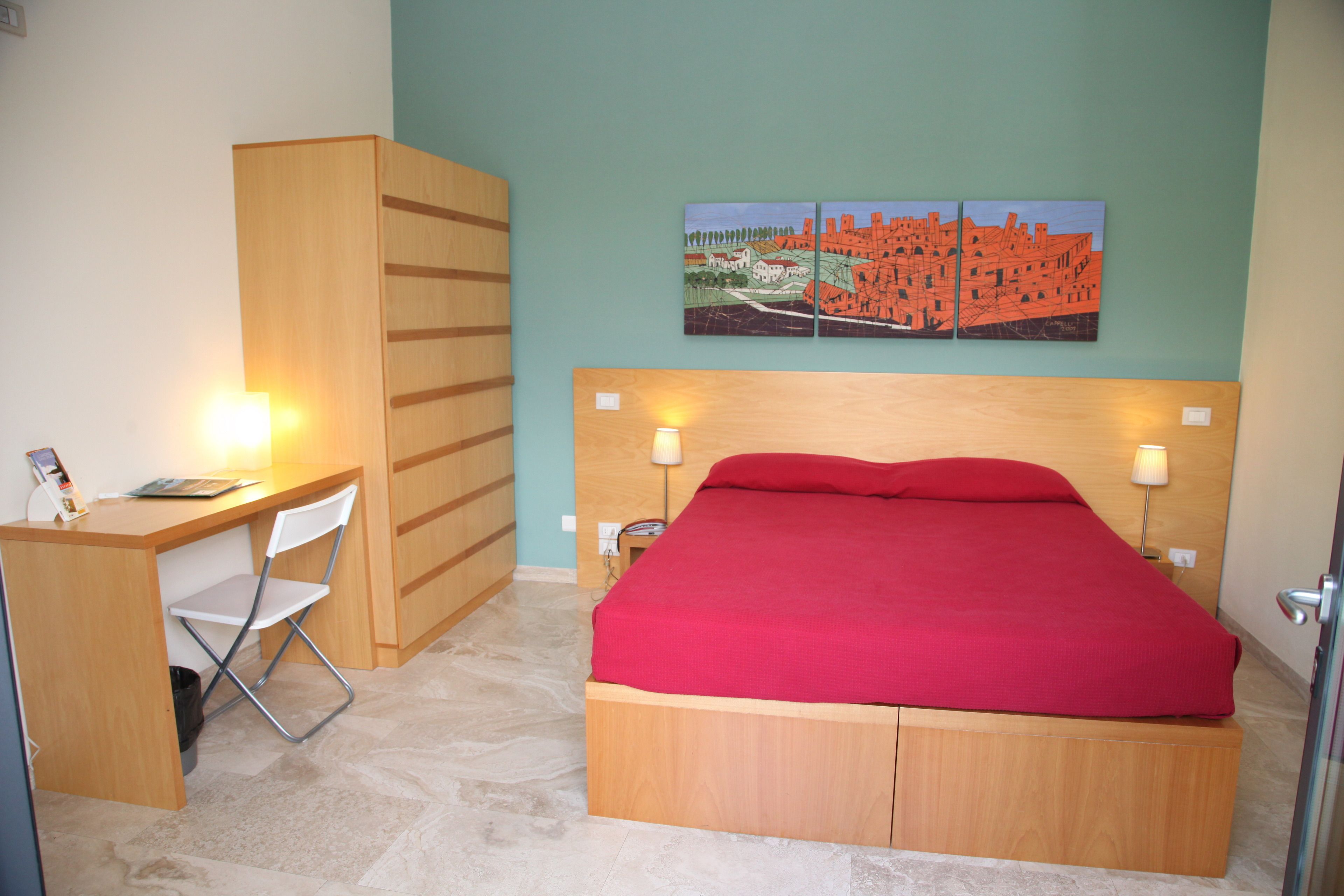 standard double or twin room | 1 bedroom, minibar, in-room safe, desk