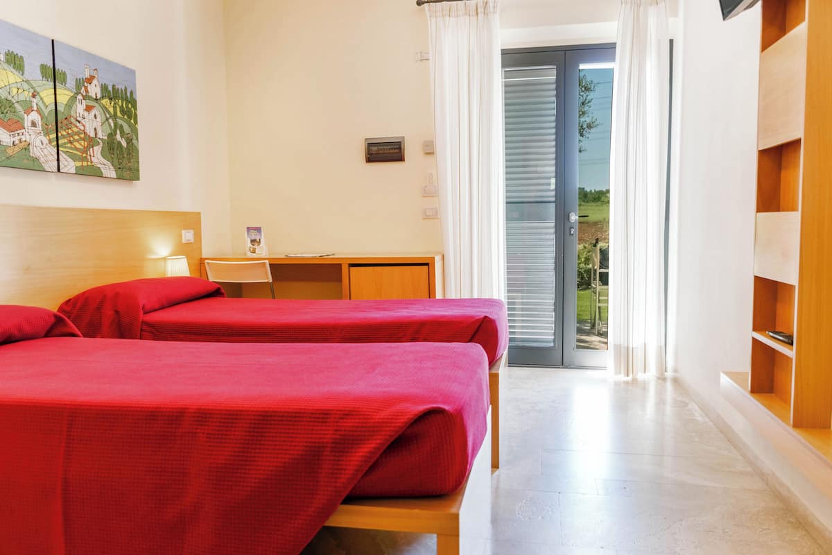1 bedroom, minibar, in-room safe, desk