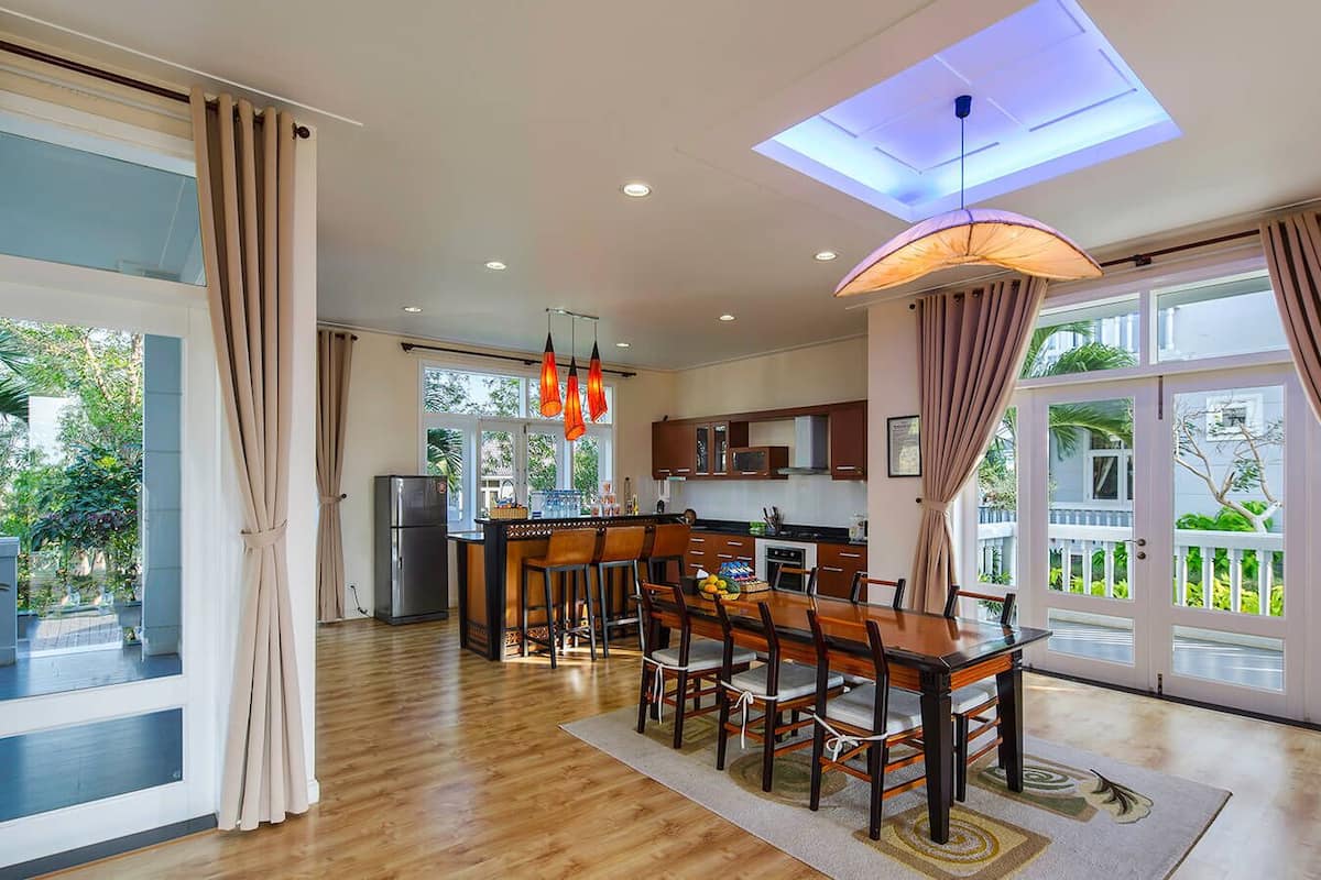 Villa, 3 habitaciones, vista a la colina | Cocina privada | Refrigerador, microondas, parrilla de estufa y tetera eléctrica