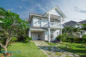 Fachada de la propiedad