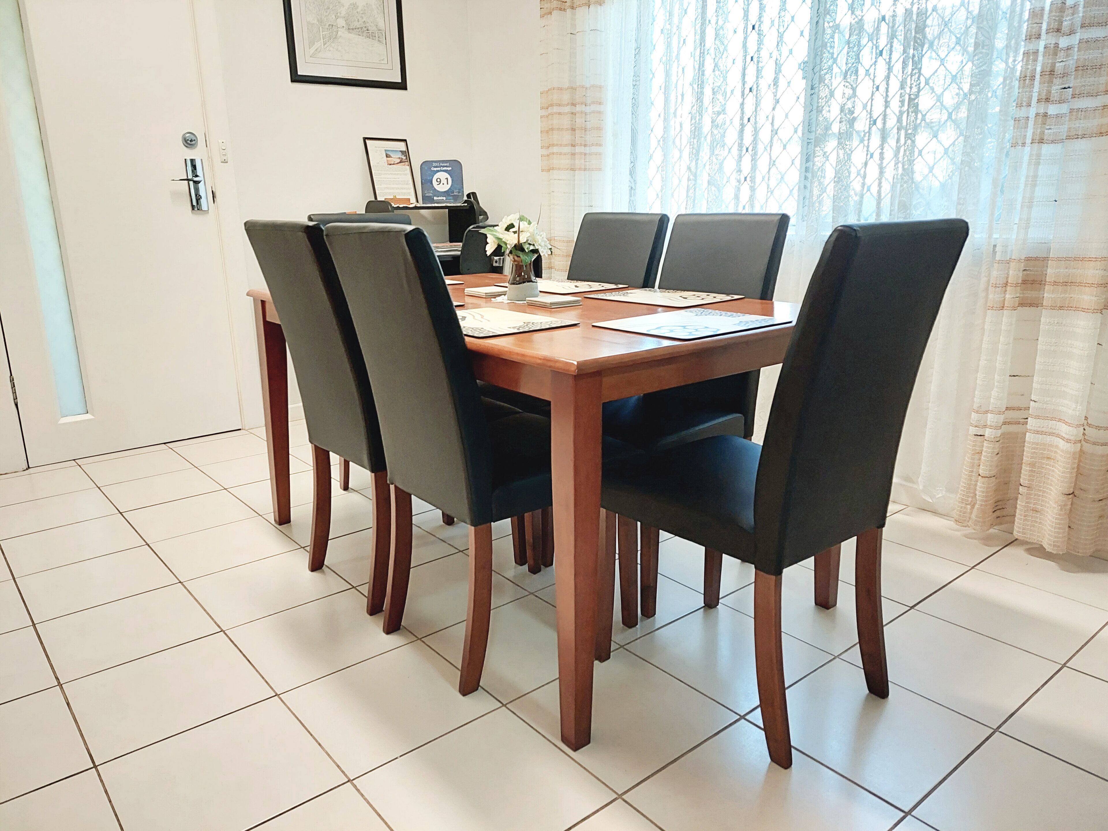 Broken Hill - 3 bedroom Cottage | In-room dining