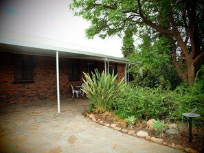 Property grounds - Capon Cottage (Broken Hill)