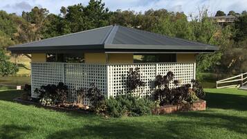 BBQ/picnic area