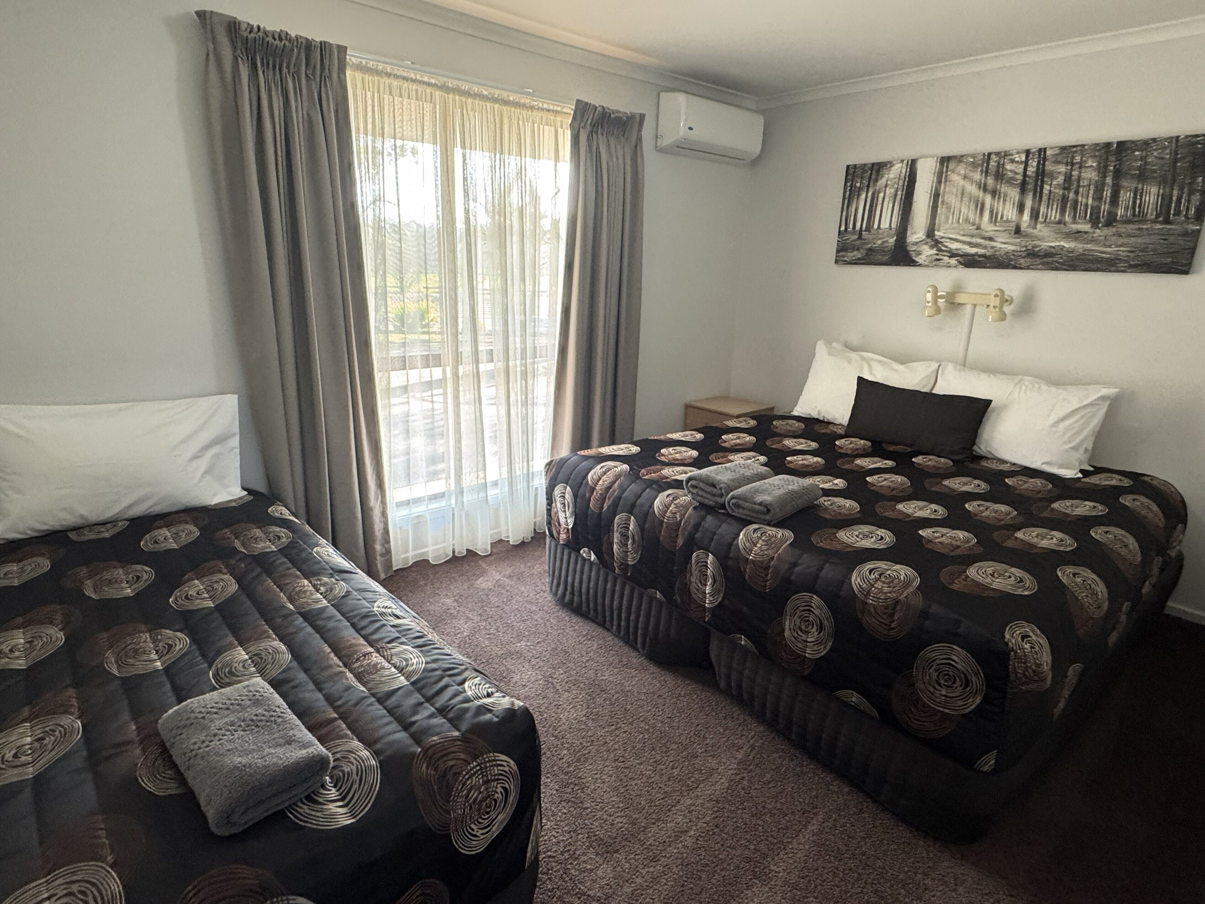 Standard Apartment, 2 Bedrooms | 2 bedrooms, premium bedding, pillow-top beds, in-room safe