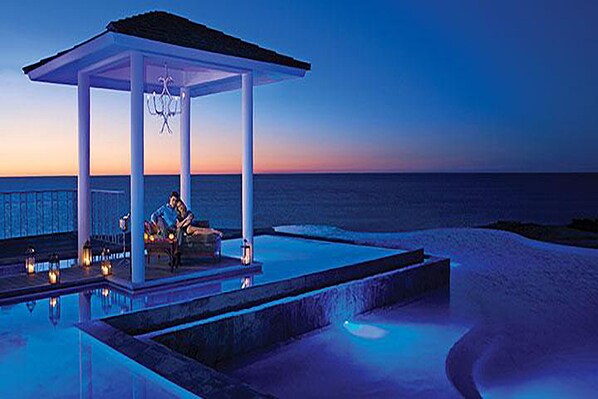 Seasonal outdoor pool, pool umbrellas, pool loungers