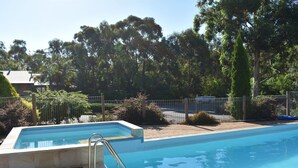 Outdoor pool - Sanctuary House Resort Motel (Badger Creek)