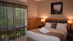 Family self contained unit | Blackout drapes, iron/ironing board, cribs (surcharge), WiFi (free) - Sanctuary House Resort Motel (Badger Creek)