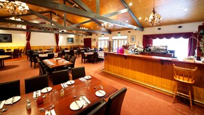 Dinner served - Sanctuary House Resort Motel (Badger Creek)