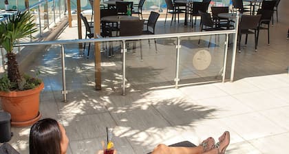 Palm Hotel