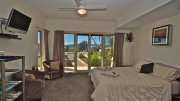 Apartment, 1 Bedroom | Premium bedding, pillow-top beds, soundproofing, iron/ironing board