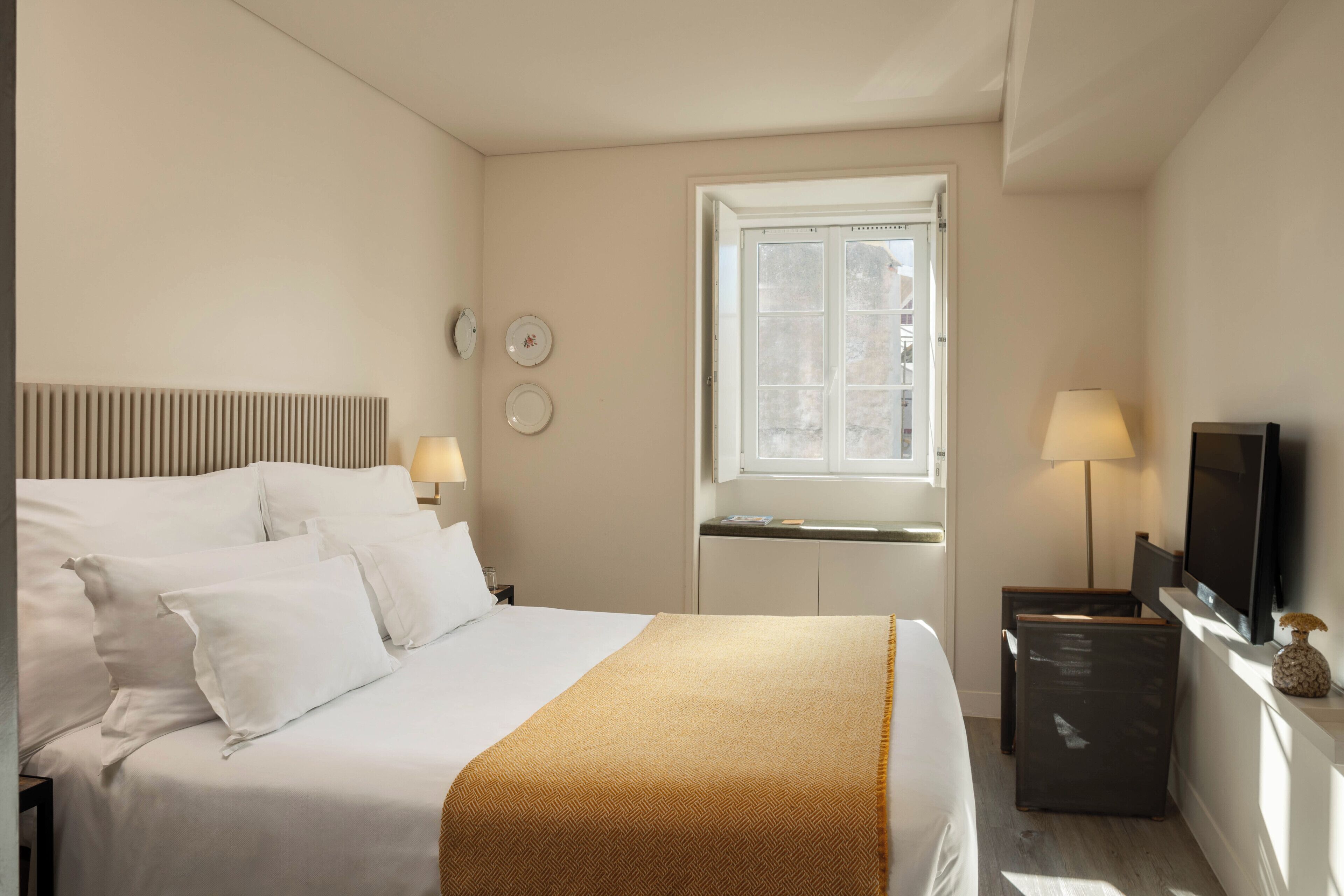 Alfama Standard Room
