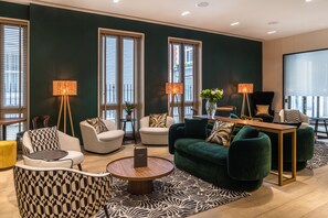 Lounge - The Resident Soho (London)